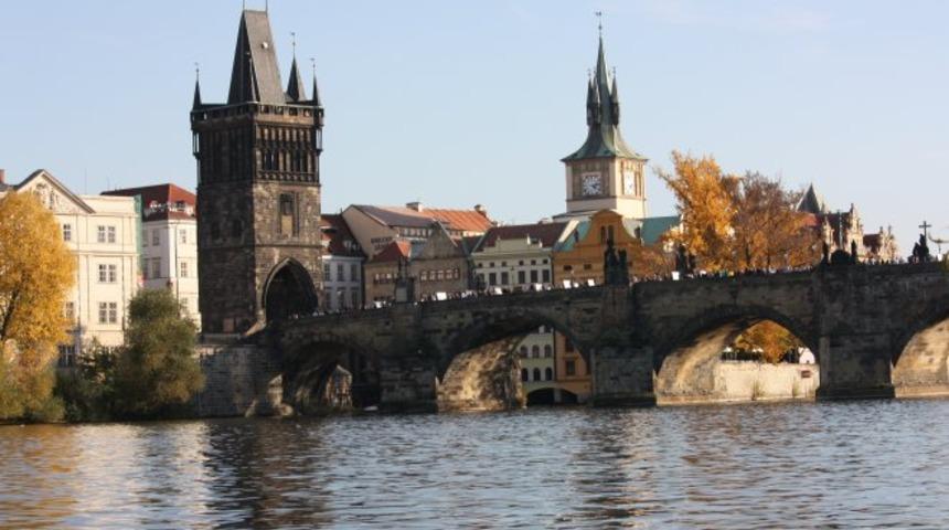 Karl Köprüsü nerede ve hangi ülkede? İşte Karl Köprüsünün tarihi, hikayesi ve özellikleri