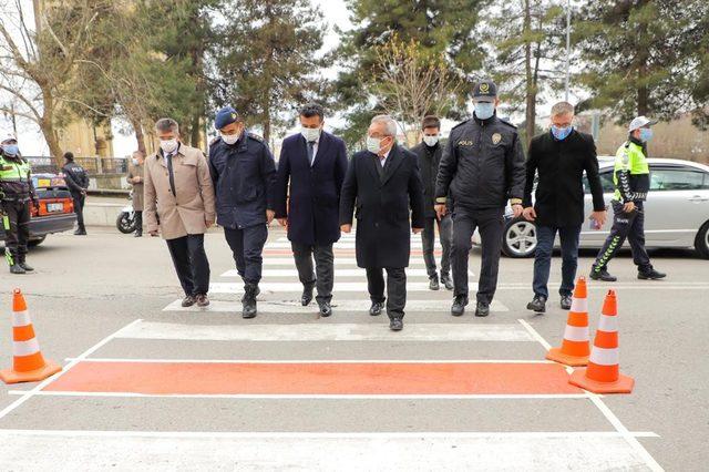 Çarşamba’da kırmızı çizgi uygulaması başladı