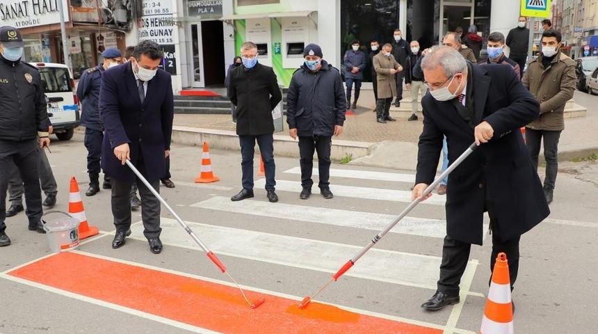 &Ccedil;arşamba&rsquo;da kırmızı &ccedil;izgi uygulaması başladı