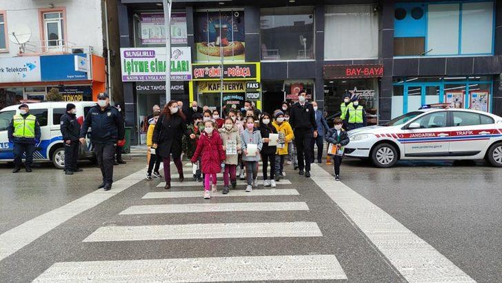 Sungurlu’da ’yaya güvenliğinin bekçisiyiz’ etkinliği G4