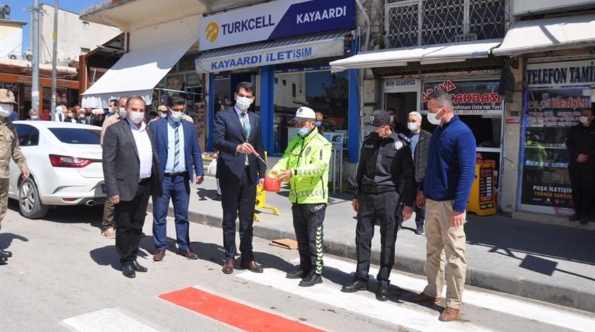 &Ouml;ncelik yaya uygulaması Besni&rsquo;de ger&ccedil;ekleştirildi