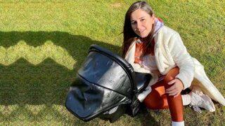 Geçtiğimiz ay anne olan Merve Özbey doğum anını paylaştı