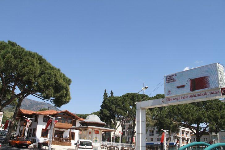 Kuyucak’ta yaya geçitlerine kırmızı çizgi çekildi G3