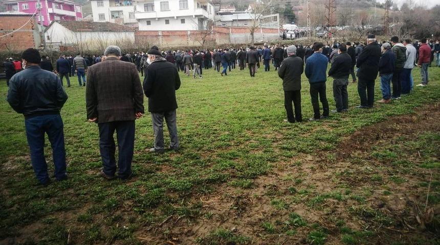 Saldırıda hayatını kaybeden adam toprağa verildi