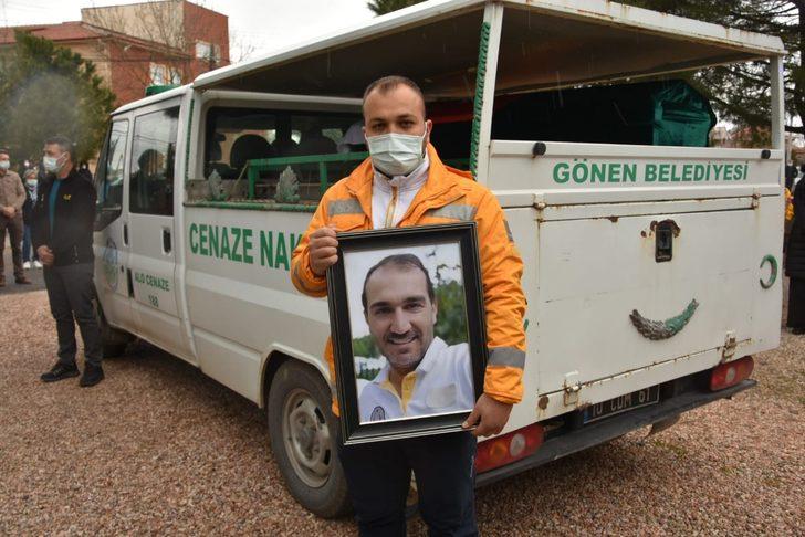 Kazada hayatını kaybeden ambulans sürücüsü Tezcan Tekin defnedildi G3