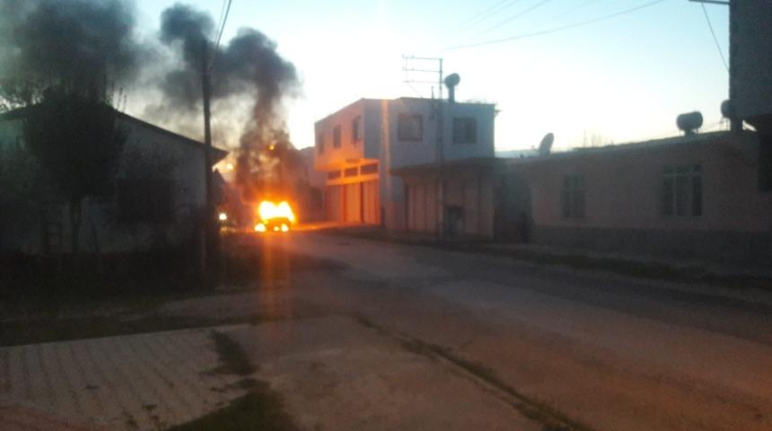 Seyir halindeyken alev alan ara&ccedil; korku dolu anlar yaşattı