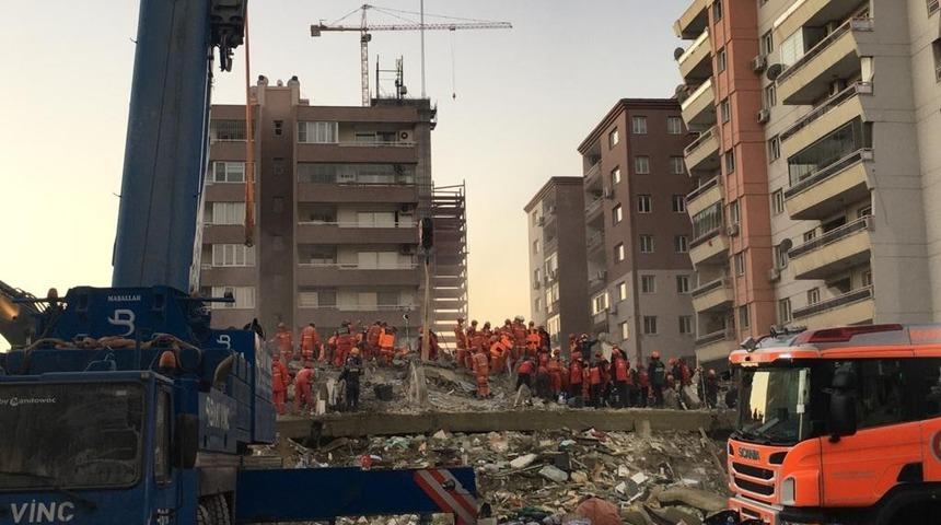 İzmir&rsquo;deki depremde yıkılan Rızabey Apartmanı ile ilgili tutuklu sayısı 2&rsquo;ye y&uuml;kseldi