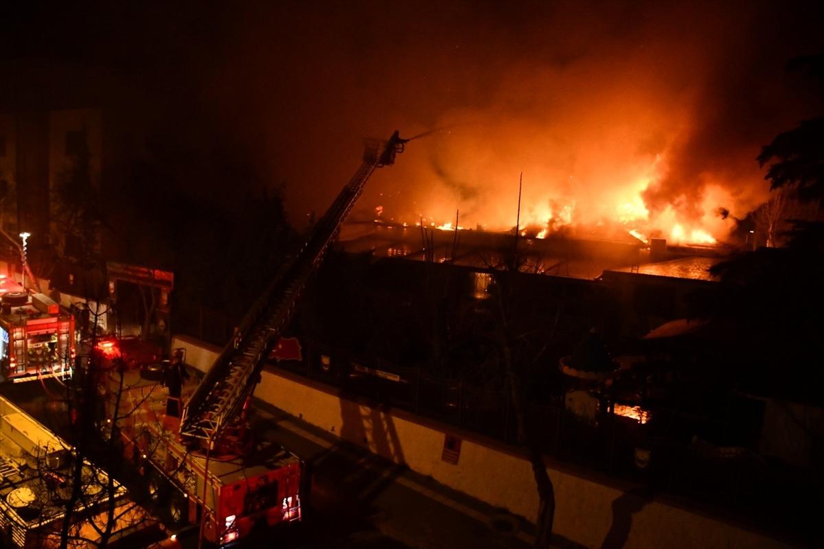 Kahramanmaraş'ta orduevinde &ccedil;ıkan yangın kontrol altına alındı