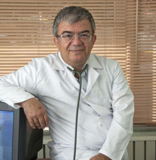 Prof. Dr. Ahmet Rasim Küçükusta kimdir, kaç yaşında ve aslen nerelidir? İşte hayat hikâyesii