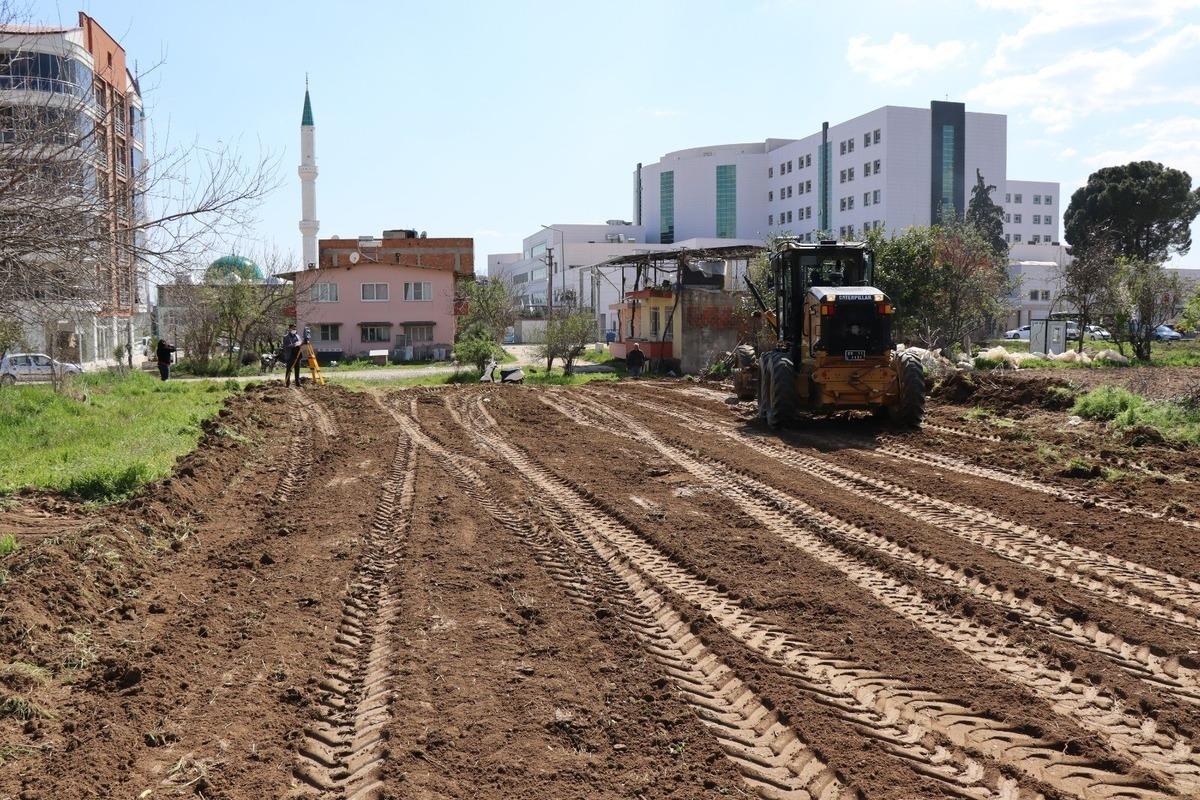 Nazilli Belediyesi yol a&ccedil;ma &ccedil;alışmalarına devam ediyor