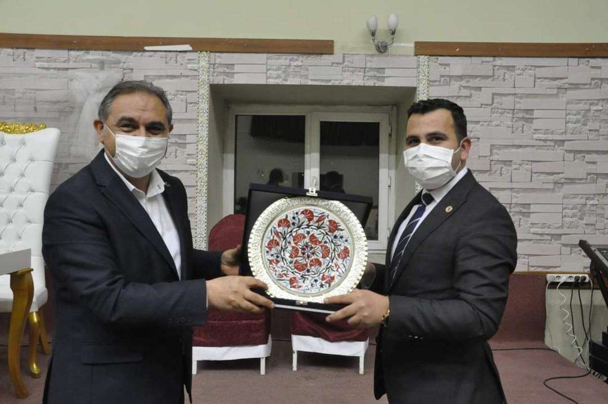 Sivas İl &Ouml;zel İdaresi Genel Sekreterliği g&ouml;revine atanan Algın&rsquo;a G&uuml;r&uuml;n&rsquo;de veda programı d&uuml;zenlendi