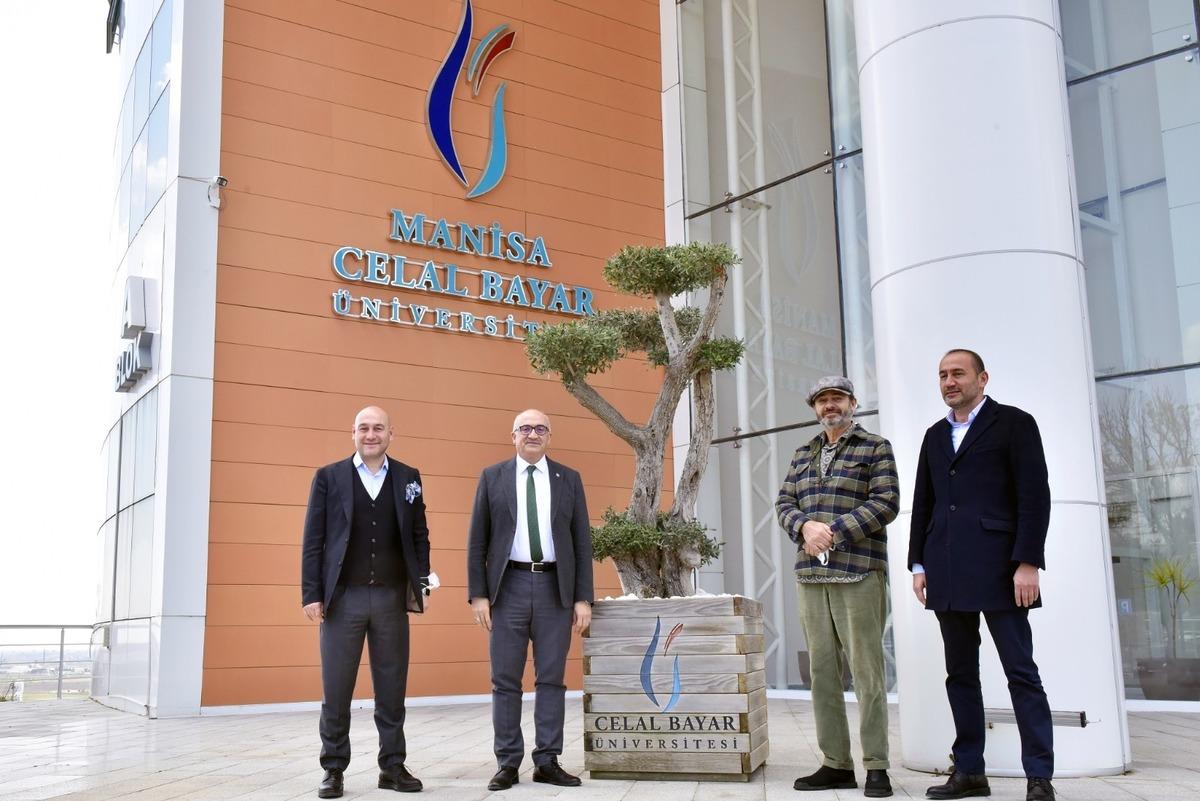 Akhisarlılar il&ccedil;eye ziraat fak&uuml;ltesi istiyor