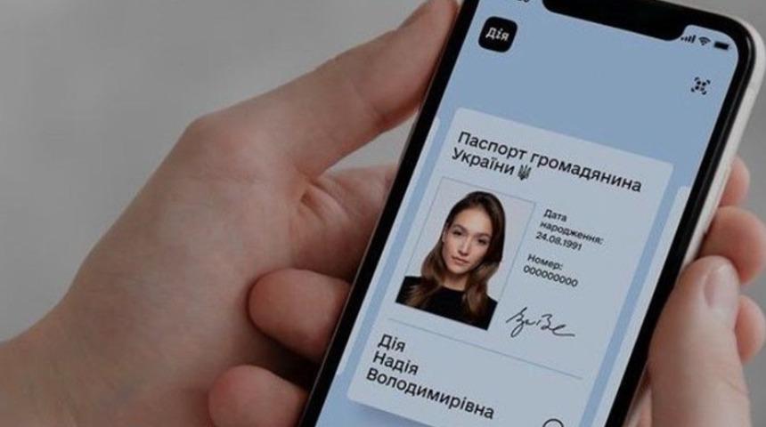 Ukrayna, e-Kimlik uygulamasını yasallaştıran ilk ülke oldu