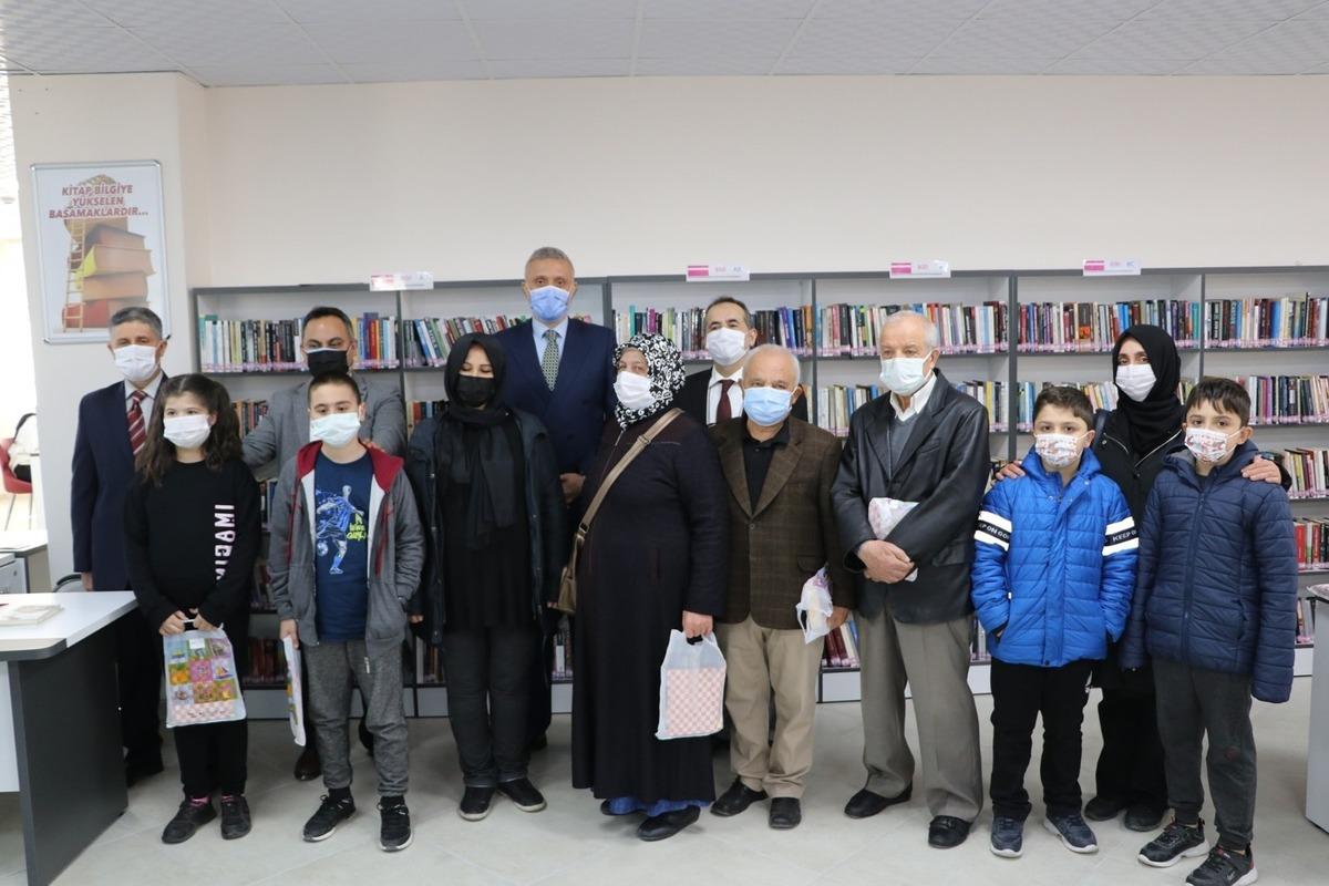 En &ccedil;ok kitap okuyanlara teşvik &ouml;d&uuml;l&uuml;