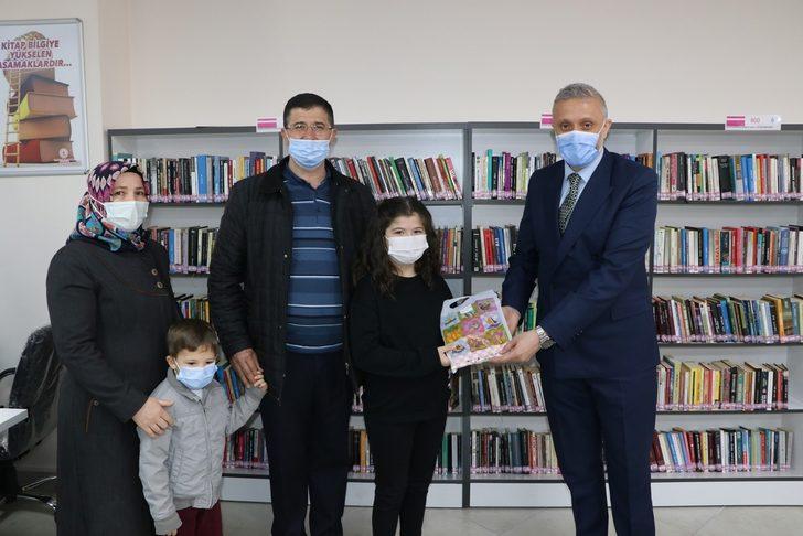 En çok kitap okuyanlara teşvik ödülü G4