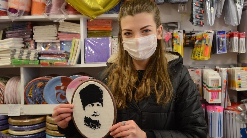 Atat&uuml;rk sevgisini kanavi&ccedil;eye yansıttı