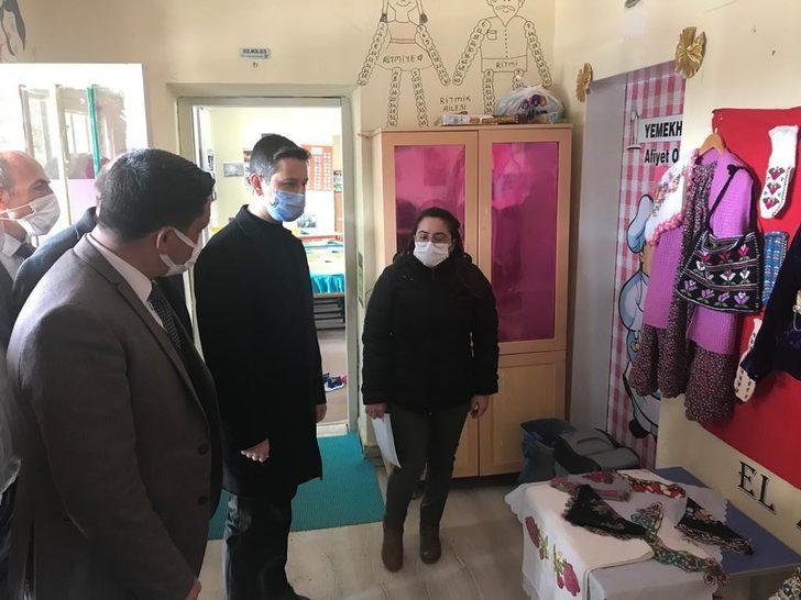 İstiklal İlkokulu’na tebrik ziyareti G2