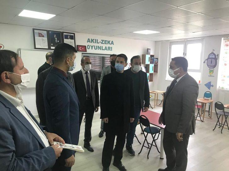 İstiklal İlkokulu’na tebrik ziyareti G3