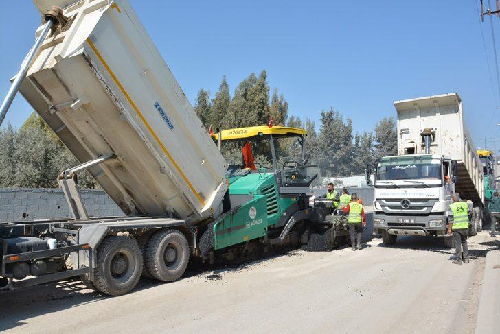 Büyükşehir Belediyesi, Tarsus Cemal Gürsel Caddesini yeniledi G3