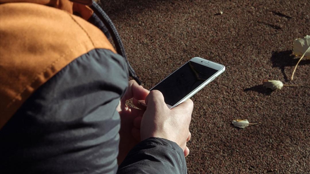 İtalya da liselerde cep telefonu yasağı getirildi: "Bu müdahale acil görünüyor" 1