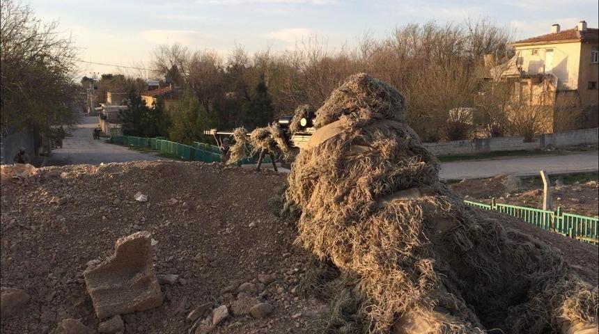 JÖH timlerinden nefes kesen operasyon: 38 gözaltı