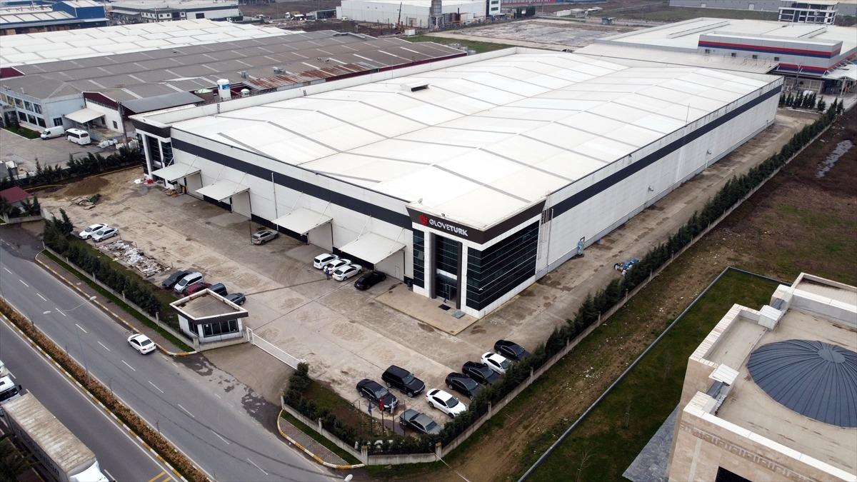 Sağlık &ccedil;alışanlarının eldiven ihtiyacı Sakarya'da kurulan fabrikadan karşılanacak