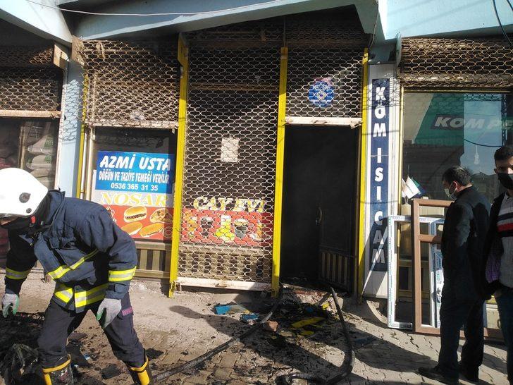 Özalp ilçesinde yangın G2