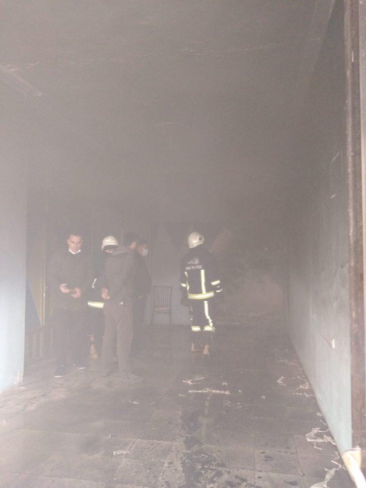 Özalp ilçesinde yangın G4