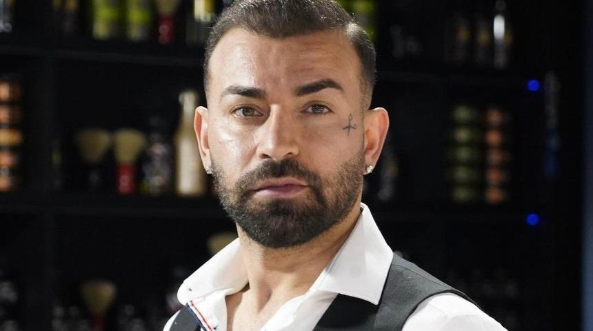 Sa&ccedil; tasarım uzmanı Şenol Erdoğan: &ldquo;Sa&ccedil;larınızı her g&uuml;n değil g&uuml;n aşırı yıkayın&rdquo;