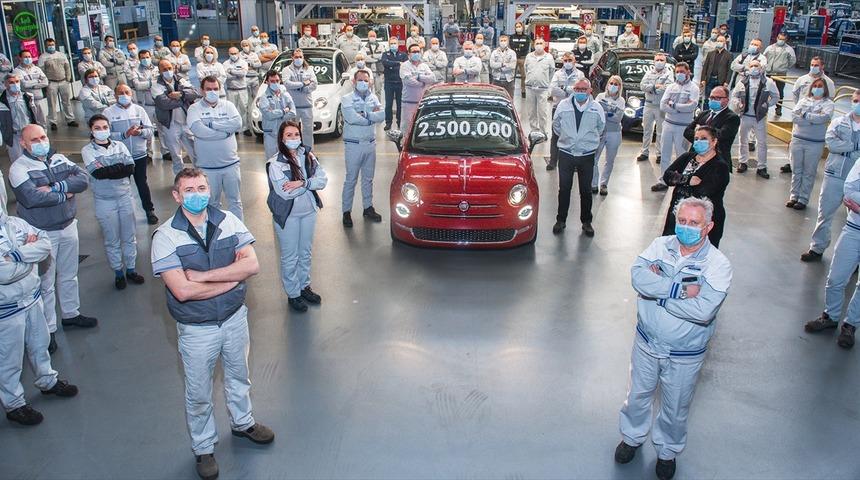 Fiat 500, 2,5 milyon &uuml;retim adedine ulaştı