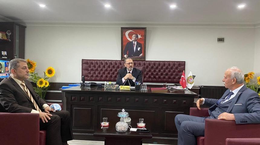 &ldquo;&Uuml;reticinin yanındayız&rsquo;