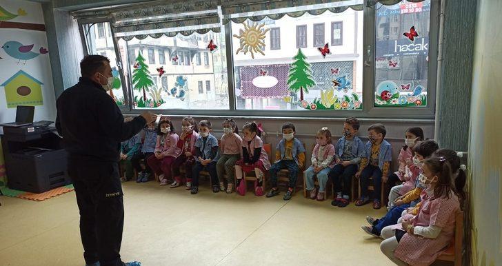 İtfaiye ekiplerinden çocuklara afet eğitimi G3