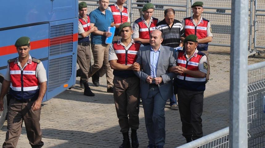 Darbeci amirale Cumhurbaşkanına hakaretten 7 yıl hapis