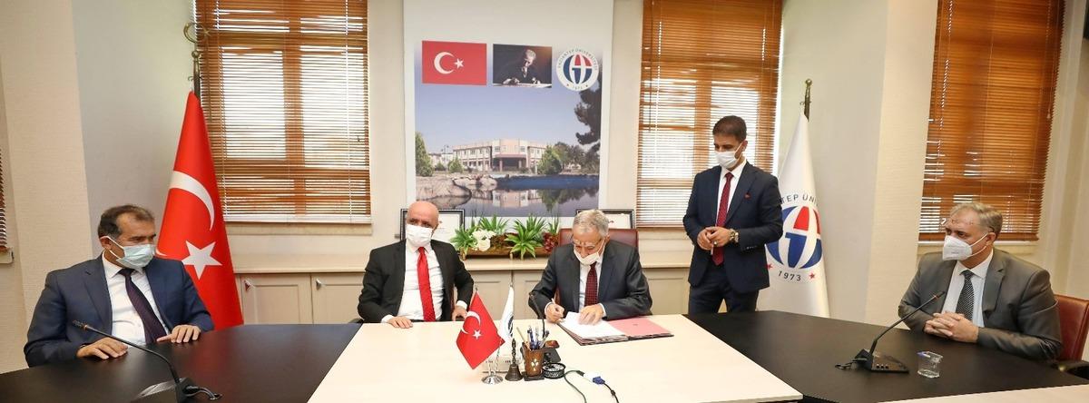 GA&Uuml;N&rsquo;de toplu s&ouml;zleşme sevinci