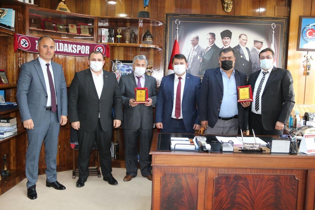 GMİS personeli Akg&uuml;n ve D&uuml;b&uuml;ş emekliye ayrıldı