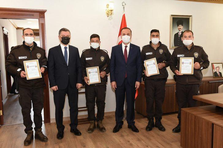 Şanlıurfa’da dikkatli bekçilere ödül G1