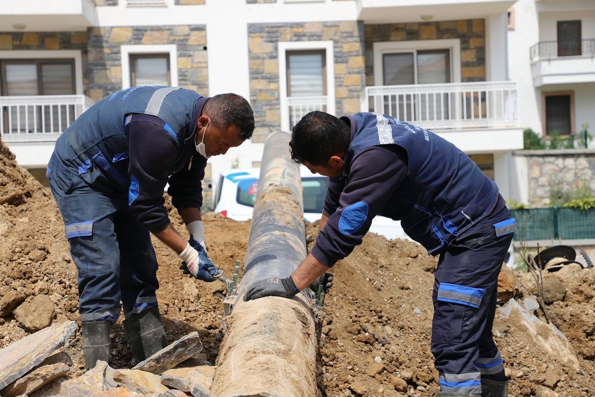 Dat&ccedil;a Yeni &Ccedil;eşme&rsquo;de İ&ccedil;me Suyu Hatları Yenilendi