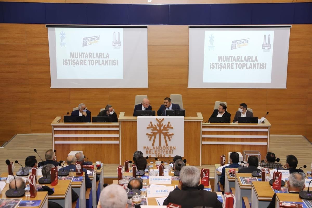 Paland&ouml;ken&rsquo;de muhtarlar zirvesi