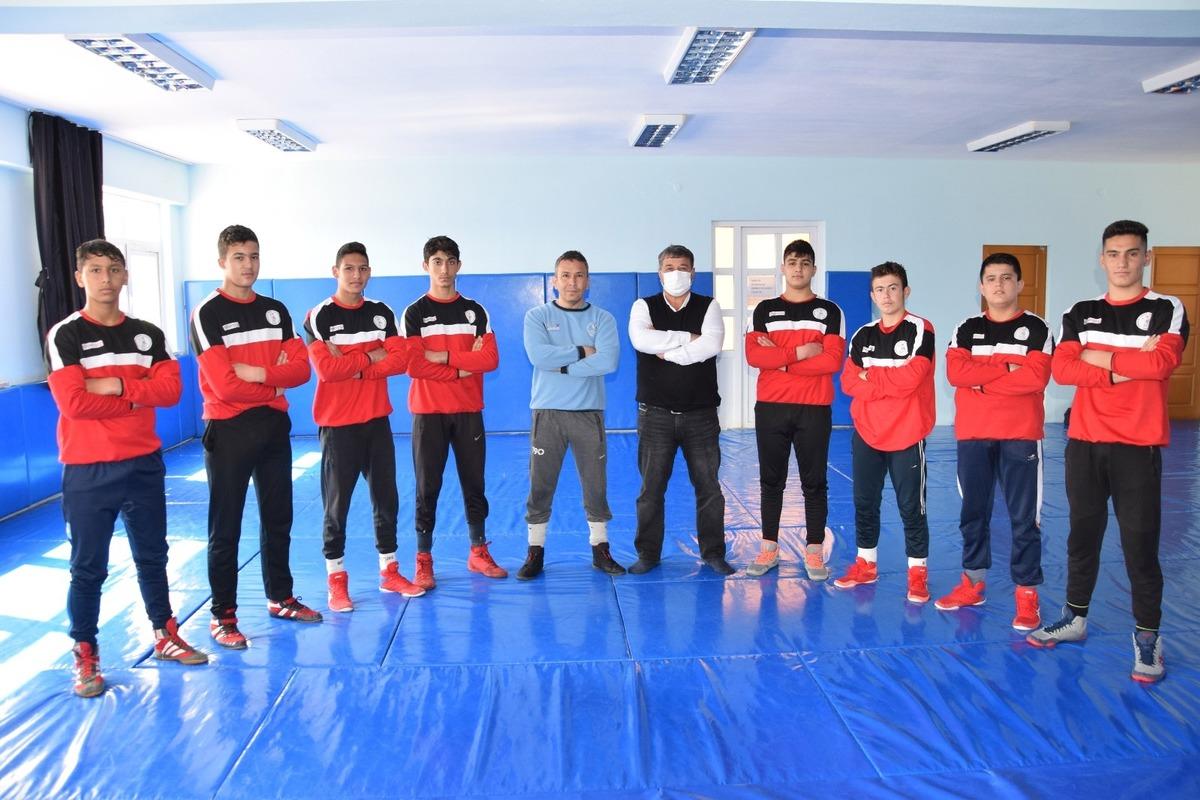 G&uuml;reş milli takımı se&ccedil;melerine Kumluca&rsquo;dan 8 sporcu katılacak