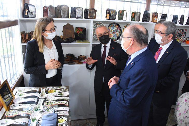 Vali Karadeniz, üreten kadınları ziyaret etti G3