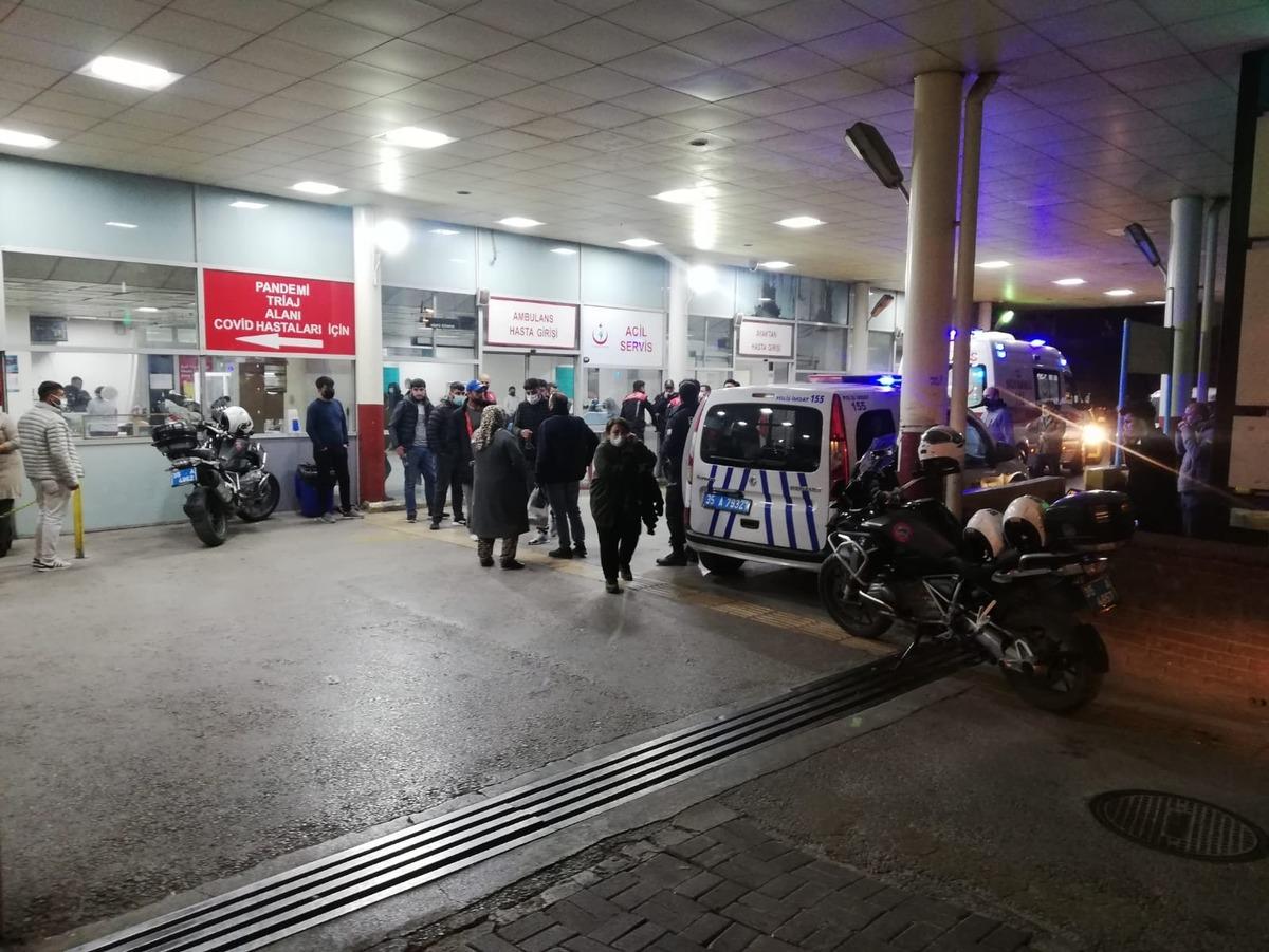 İzmir&rsquo;de akrabalar arasında bı&ccedil;aklı kavga: 1 &ouml;l&uuml;