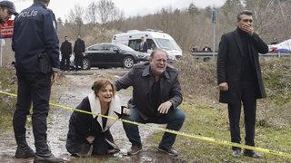 Sadakatsiz 24. son bölüm final sahnesi! Derin'e ne oldu? Sadakatsiz'de Melis Sezen'in canlandırdığı Derin öldü mü?