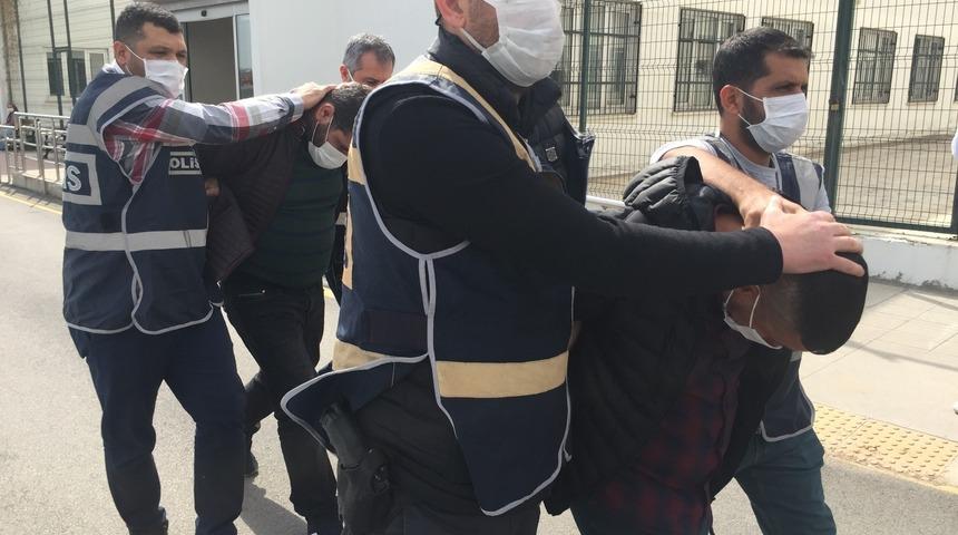 Adana polisi katliamı önledi! Silahlarla yakalandılar