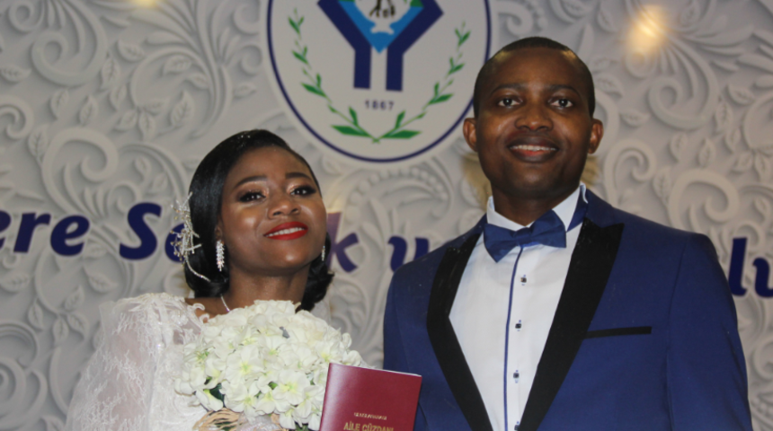 Rizeliler yalnız bırakmadı! Nijeryalı çift Rize'de tanıştı, Rize'de evlendi