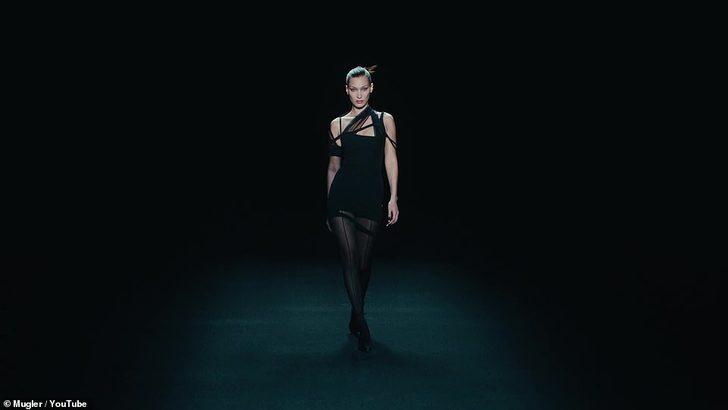 Bella Hadid podyumda parladı! Herkesi mest etti G5