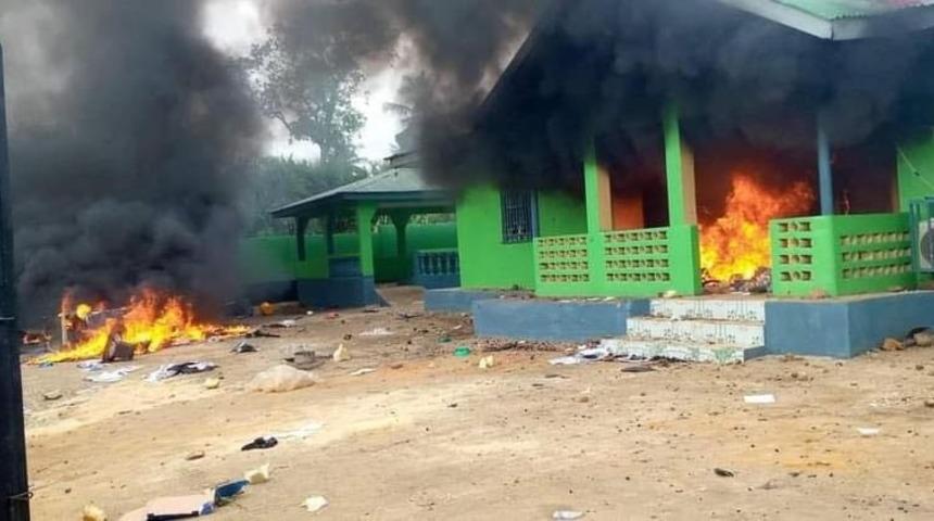 Liberya’da protestocular cezaevini bastı: 90 mahkum kaçtı