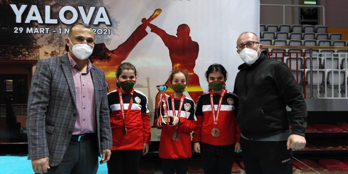 1308 Osmaneli Belediyespor karate takımı T&uuml;rkiye 3&rsquo;&uuml;nc&uuml;s&uuml; oldu