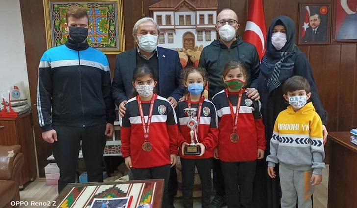 1308 Osmaneli Belediyespor karate takımı Türkiye 3’üncüsü oldu G2
