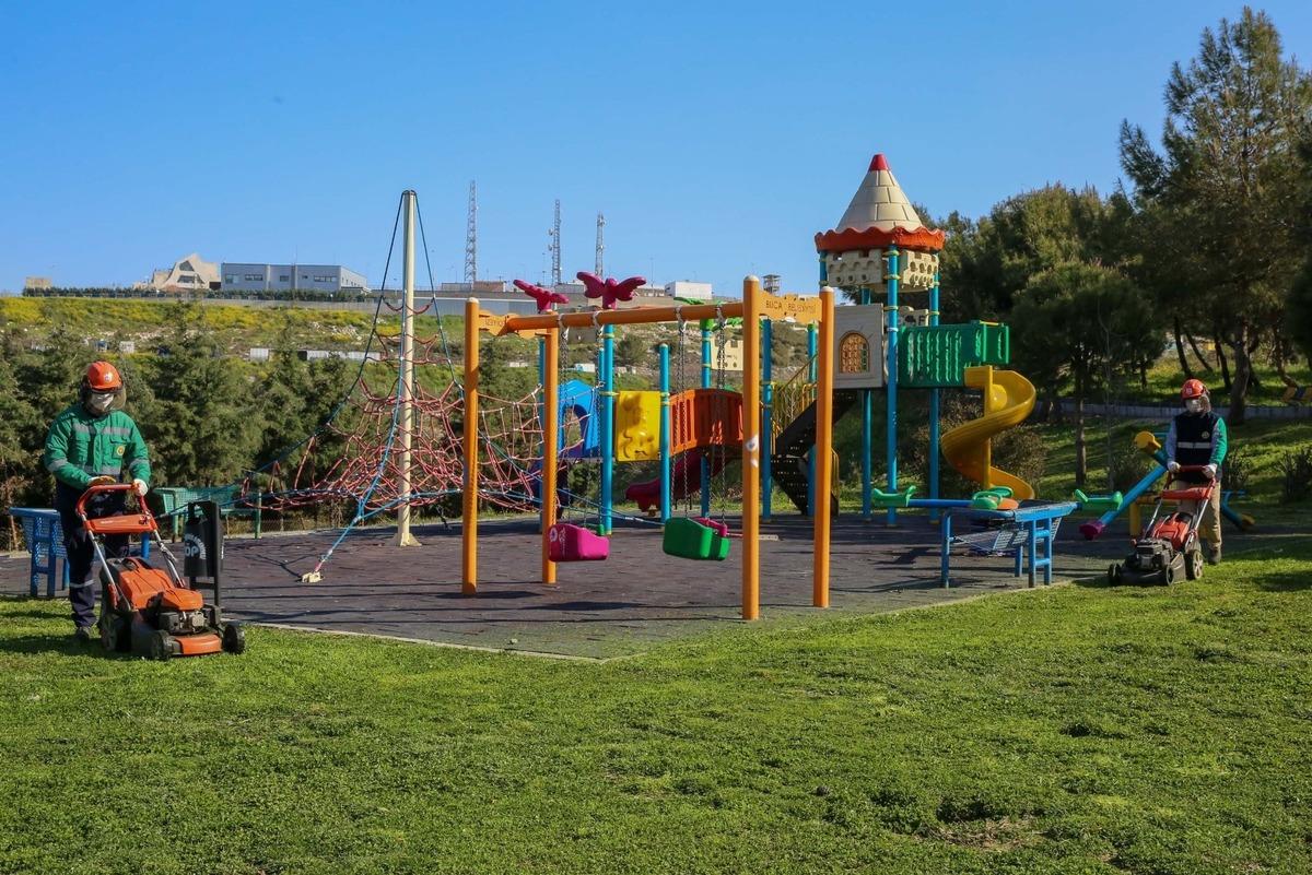 Buca&rsquo;daki parklarda &ouml;zel &ccedil;alışma