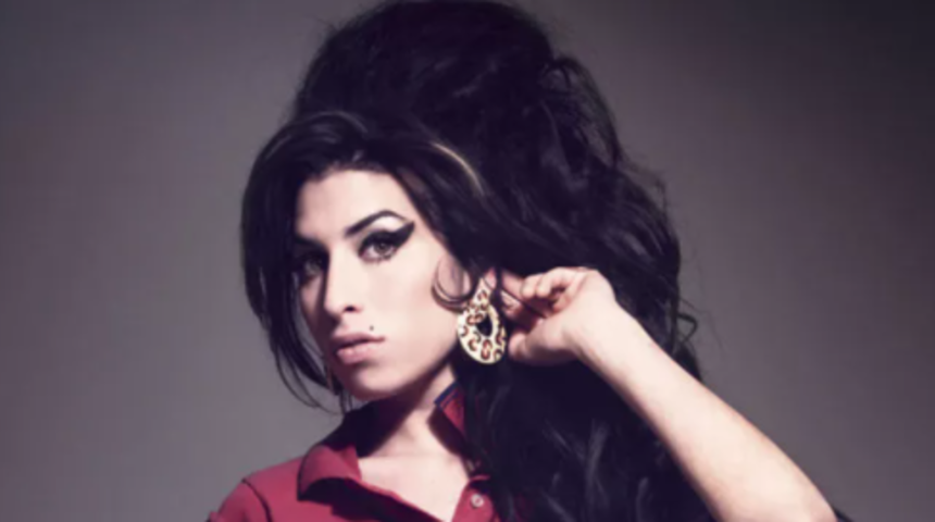 Yeni Amy Winehouse belgeseli geliyor! Annesi Janice Winehouse’un katkısıyla çekilecek